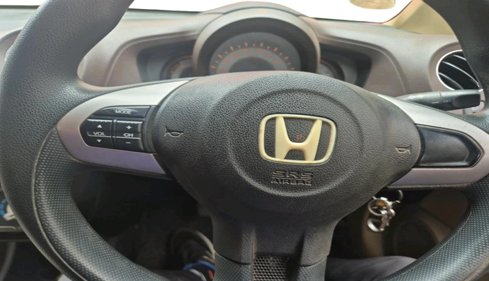 2012 Honda Brio V MT, CNG, Manual, 57,239 km, interior