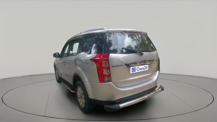 2016 Mahindra XUV500 W8 AT, Diesel, Automatic, 51,476 km, exterior