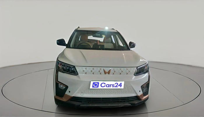 2025 Mahindra XUV400 EL 7.2 KW, Electric, Automatic, 19,203 km, exterior