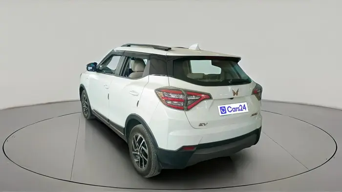 2025 Mahindra XUV400 EL 7.2 KW, Electric, Automatic, 22,000 km, exterior