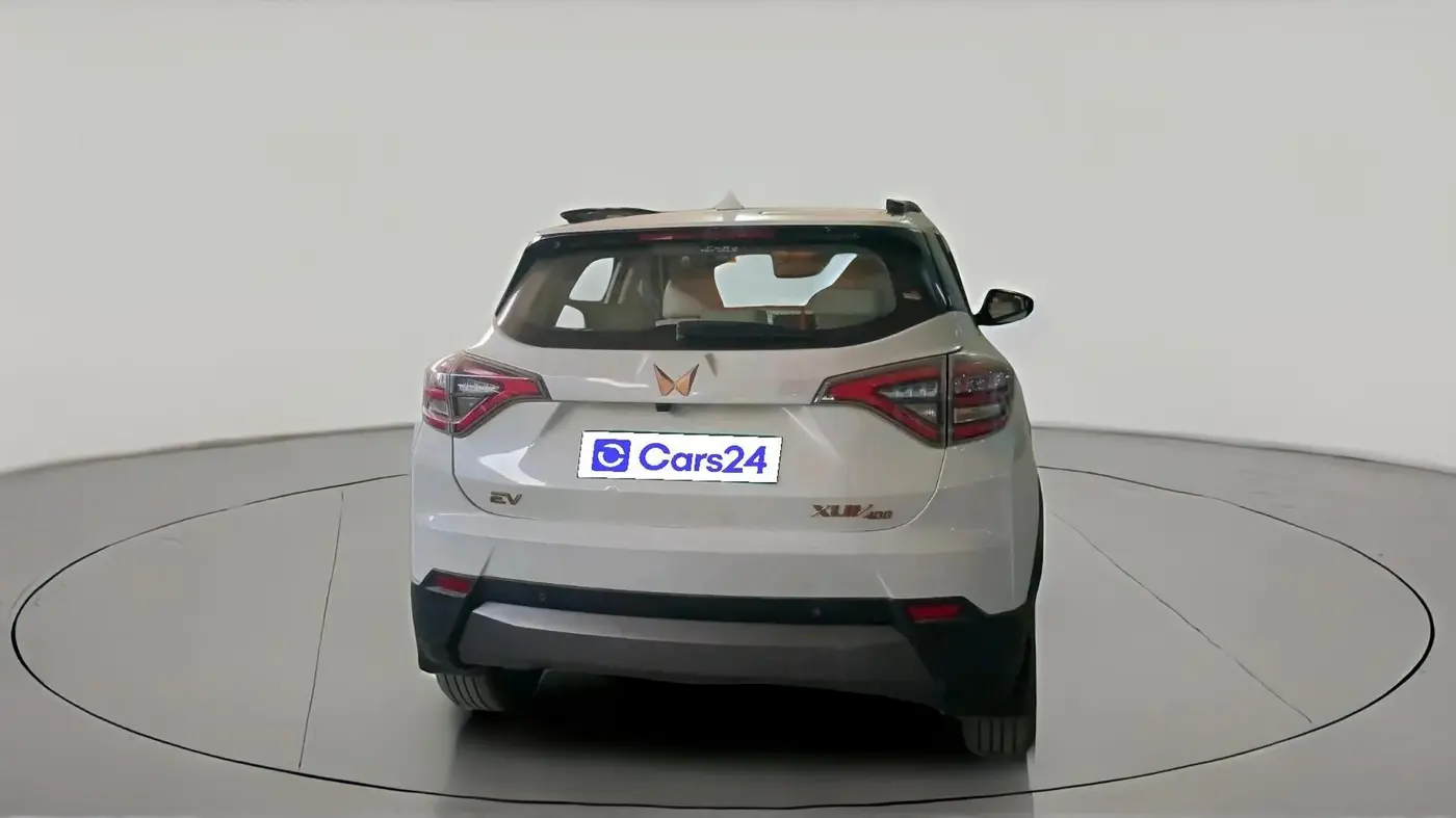 2025 Mahindra XUV400 EL 7.2 KW, Electric, Automatic, 22,000 km, exterior
