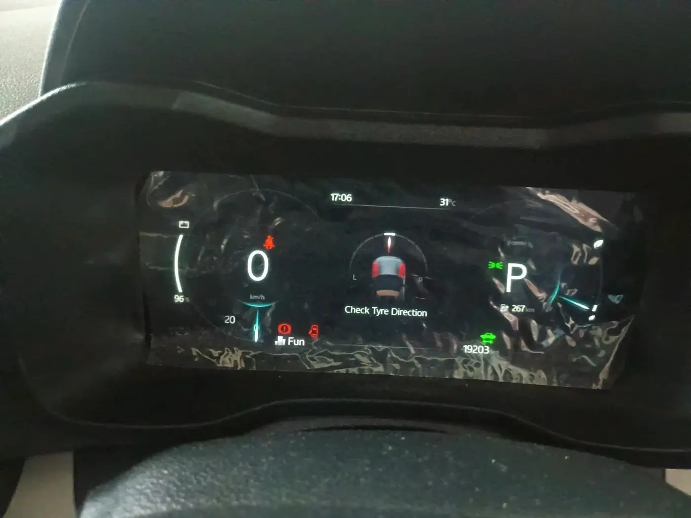 2025 Mahindra XUV400 EL 7.2 KW, Electric, Automatic, 22,000 km, interior