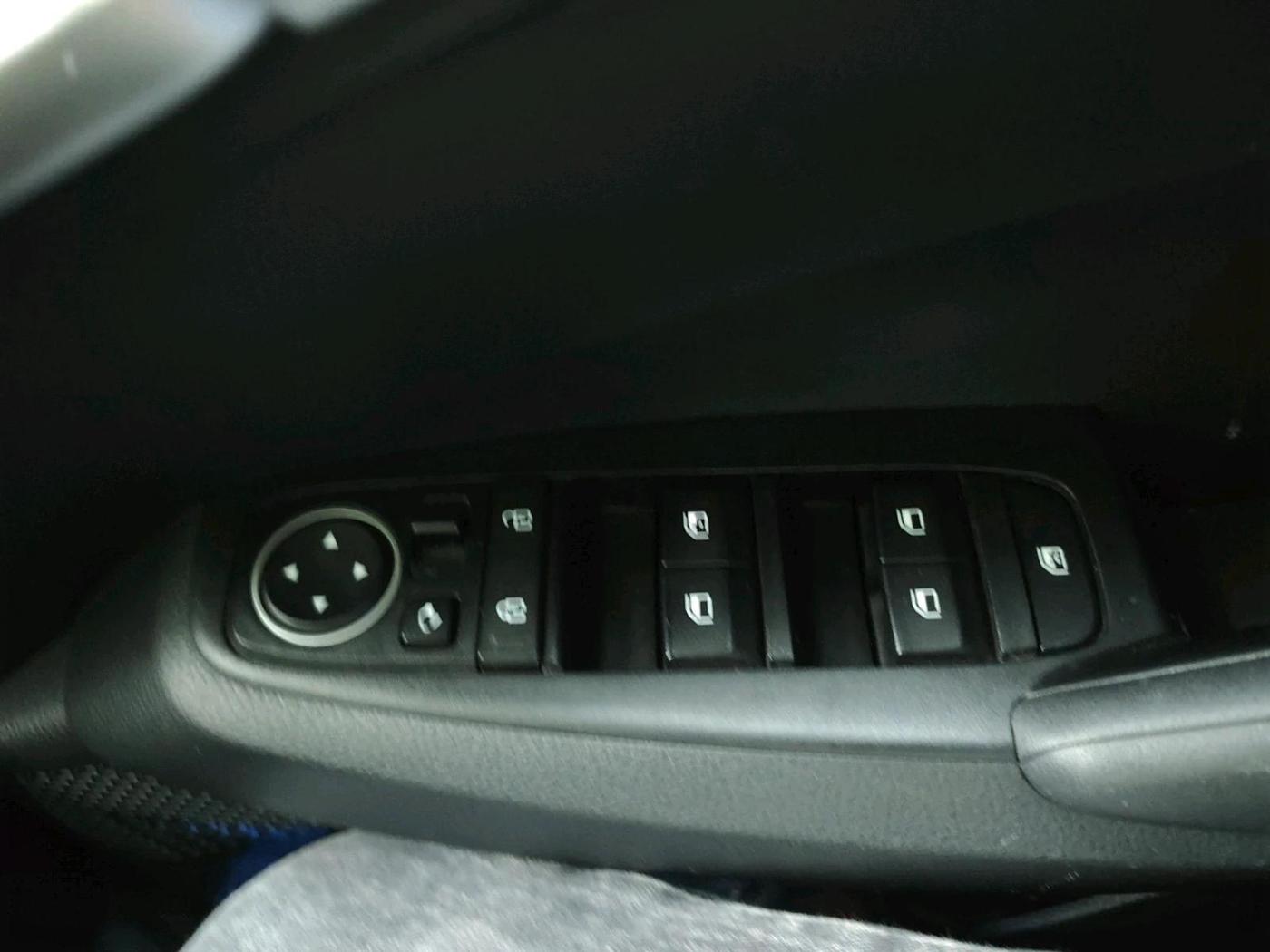 2019 KIA SELTOS HTK PLUS 1.5, Petrol, Manual, 52,822 km, interior