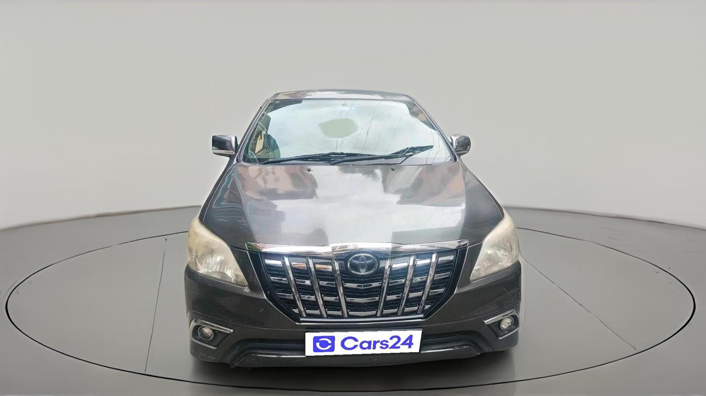 2012 Toyota Innova GX 2.5 7 STR, Diesel, Manual, 2,27,699 km, exterior