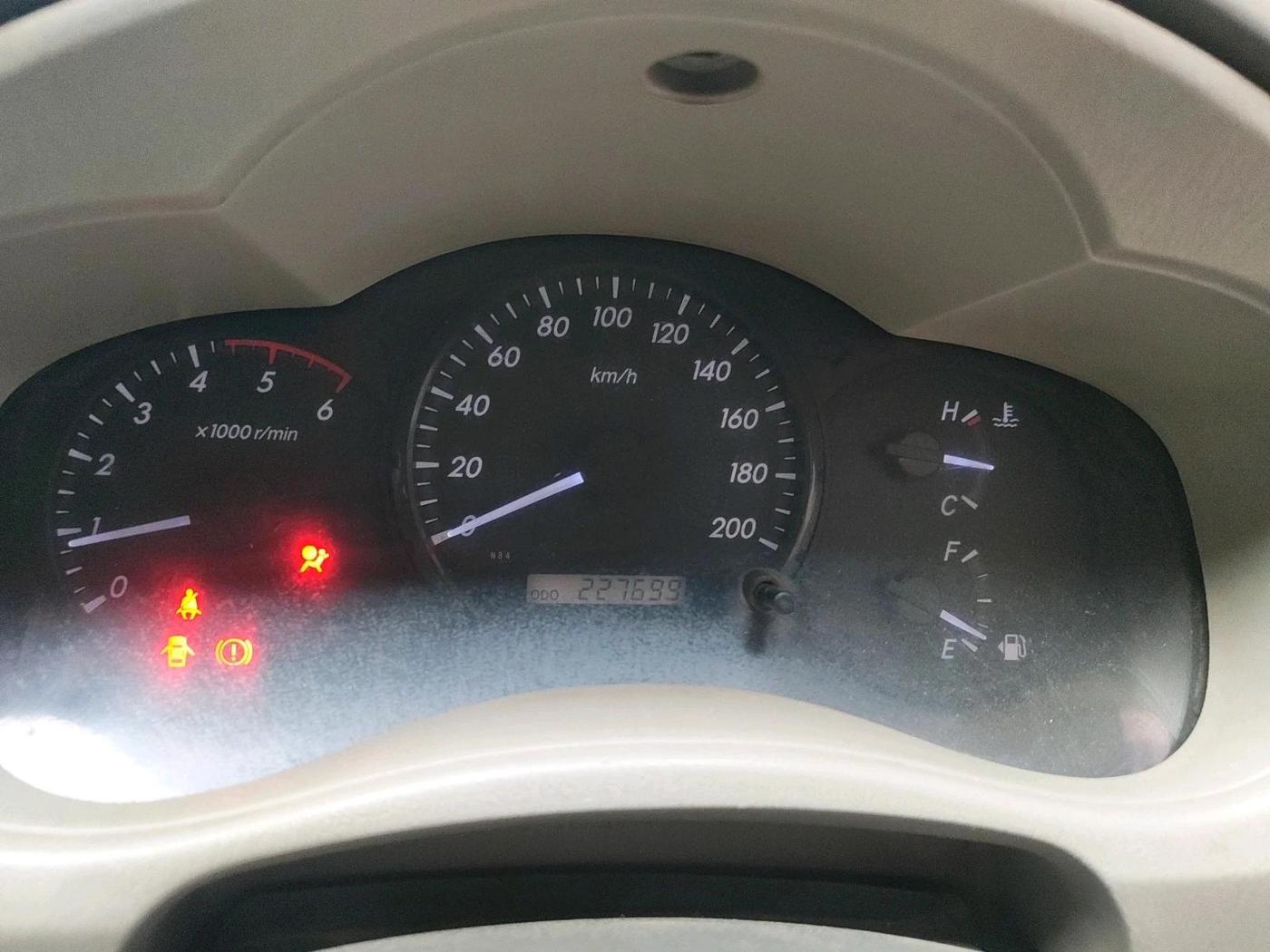 2012 Toyota Innova GX 2.5 7 STR, Diesel, Manual, 2,27,699 km, interior