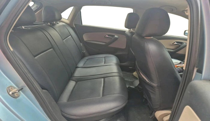 2010 Volkswagen Polo HIGHLINE1.2L, Petrol, Manual, 1,31,247 km, interior