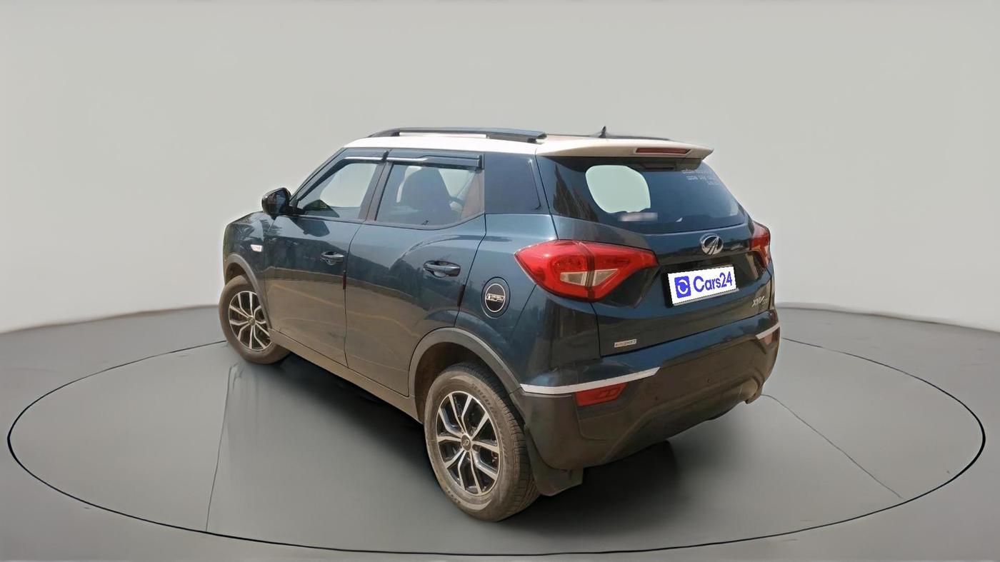 2022 Mahindra XUV300 W6 1.5 DIESEL AMT, Diesel, Automatic, 39,500 km, exterior