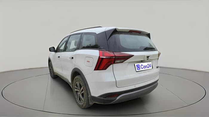 2022 Mahindra XUV700 AX 5 P MT 5 STR, Petrol, Manual, 51,323 km, exterior