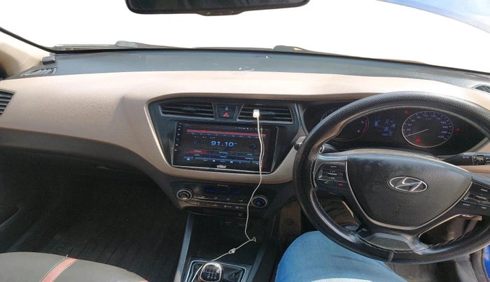 2015 Hyundai Elite i20 SPORTZ 1.4 CRDI, Diesel, Manual, 98,576 km, interior