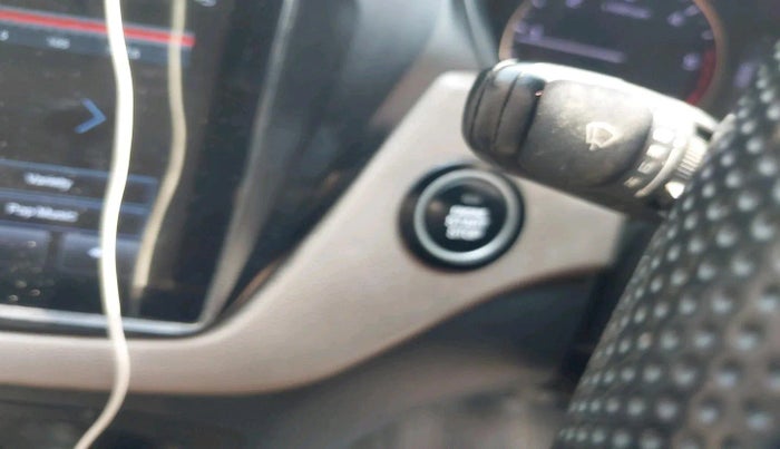 2015 Hyundai Elite i20 SPORTZ 1.4 CRDI, Diesel, Manual, 98,576 km, interior