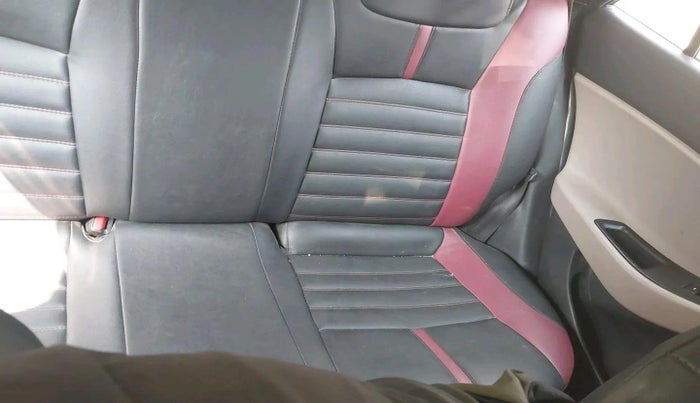 2015 Hyundai Elite i20 SPORTZ 1.4 CRDI, Diesel, Manual, 98,576 km, interior