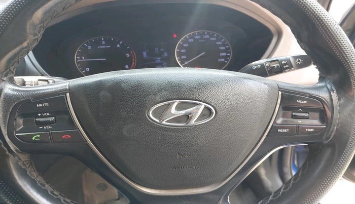 2015 Hyundai Elite i20 SPORTZ 1.4 CRDI, Diesel, Manual, 98,576 km, interior