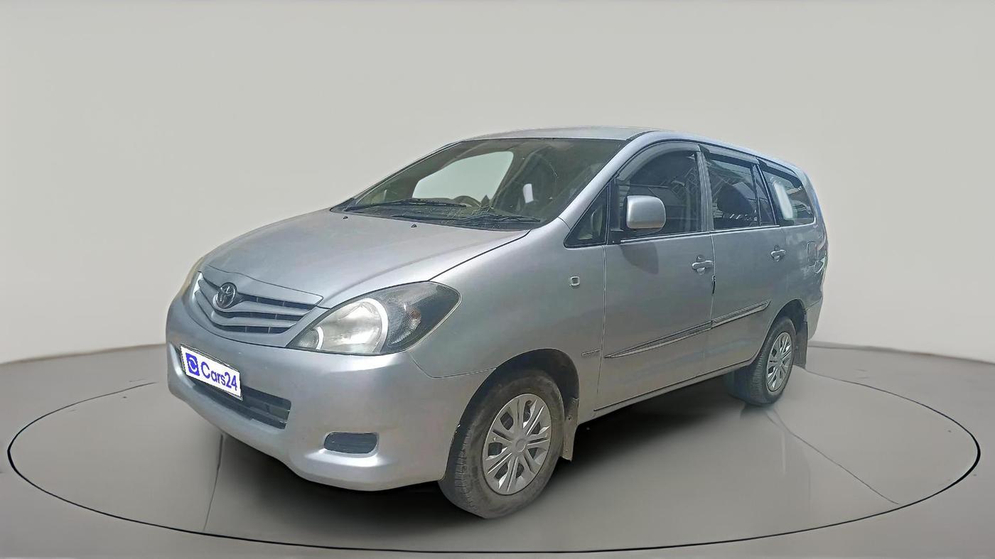 2011 Toyota Innova 2.5 G3, Diesel, Manual, 1,56,120 km, exterior