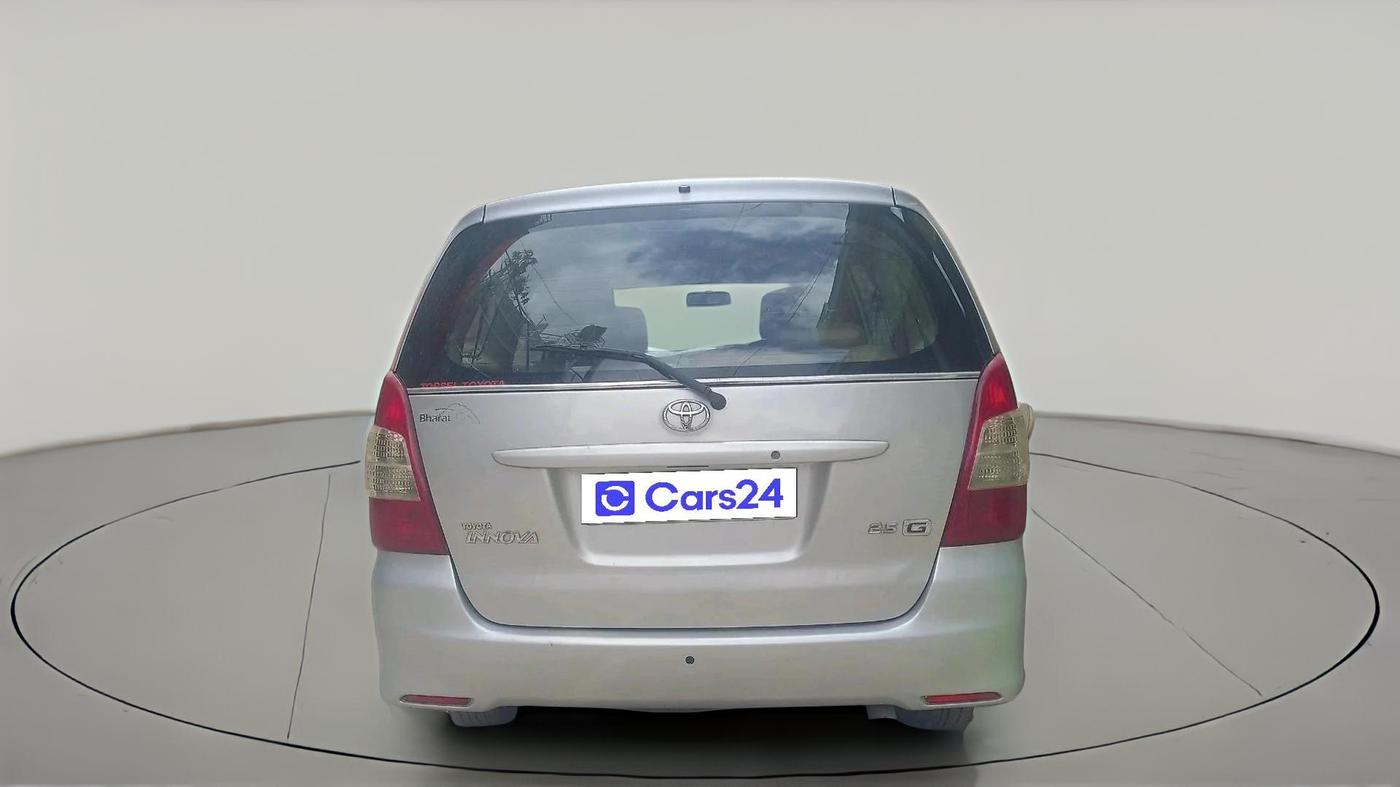 2011 Toyota Innova 2.5 G3, Diesel, Manual, 1,56,120 km, exterior