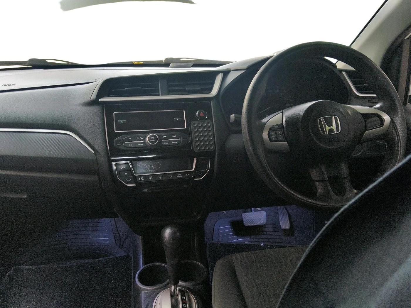 2017 Honda Brio VX AT, Petrol, Automatic, 41,278 km, interior