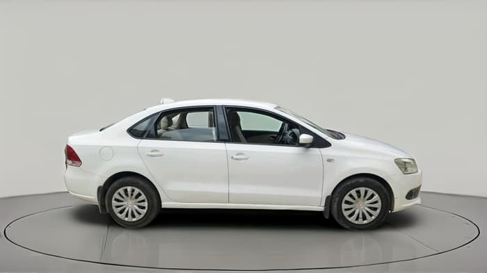 2013 Volkswagen Vento HIGHLINE DIESEL 1.6, Diesel, Manual, 2,13,713 km, exterior