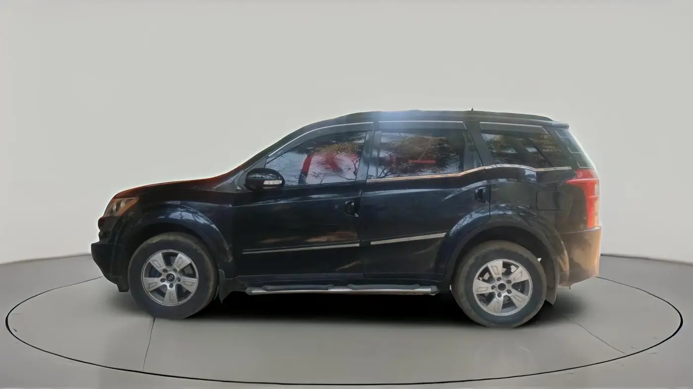 2013 Mahindra XUV500 W8, Diesel, Manual, 1,12,355 km, exterior