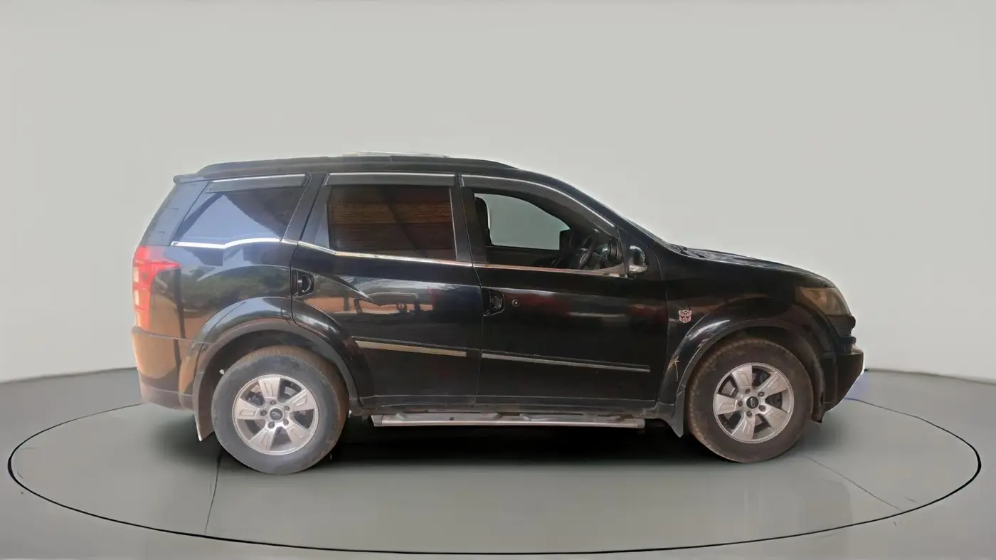 2013 Mahindra XUV500 W8, Diesel, Manual, 1,12,355 km, exterior