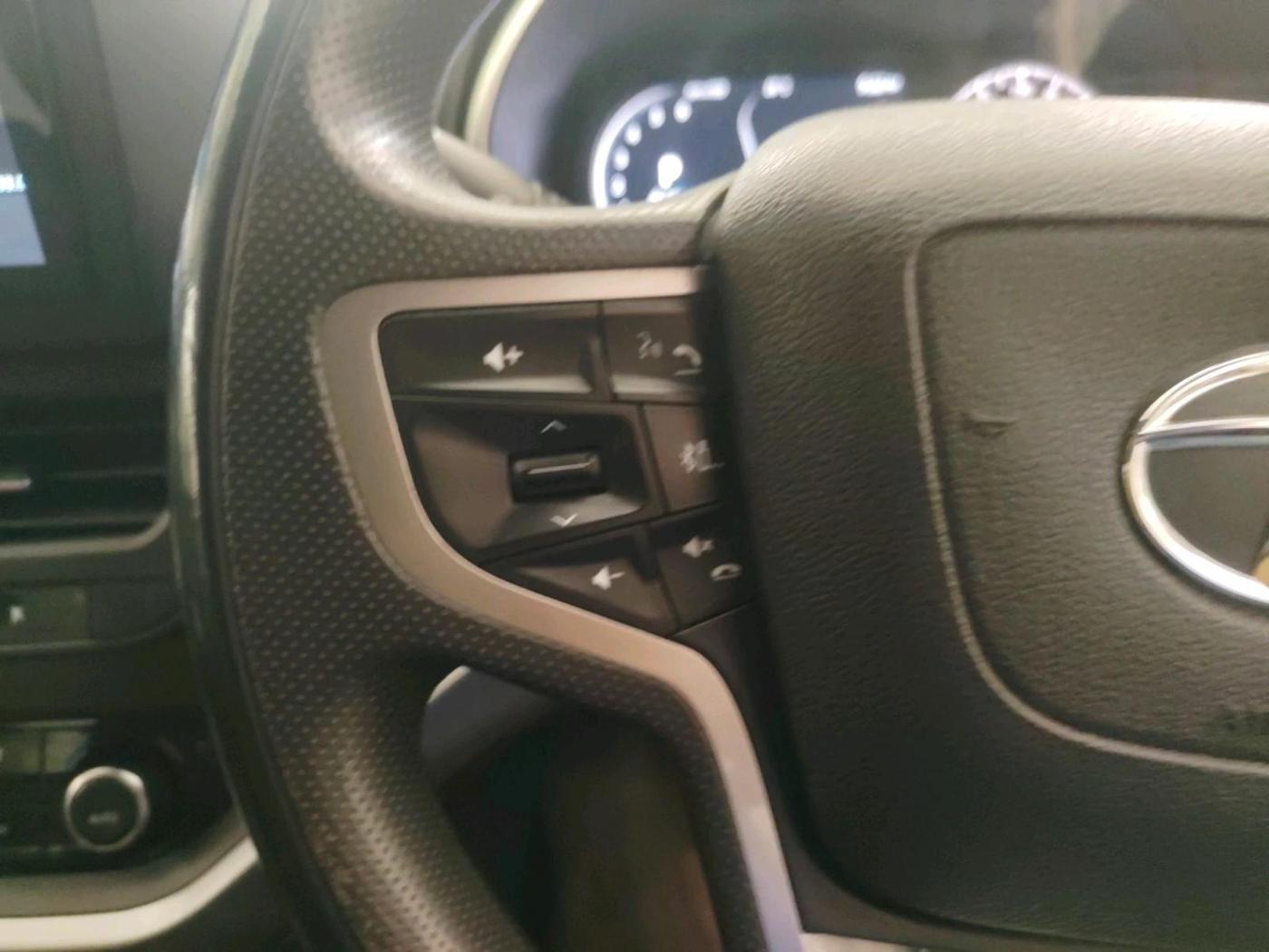 2021 Tata Harrier XZA PLUS 2.0L, Diesel, Automatic, 85,378 km, interior