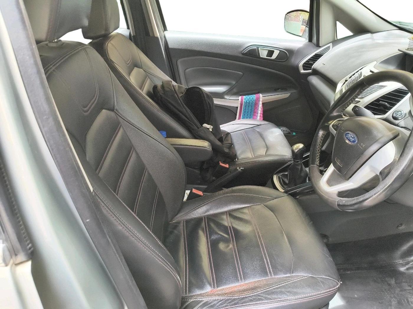 2014 Ford Ecosport TITANIUM 1.5L DIESEL (OPT), Diesel, Manual, 1,23,629 km, interior