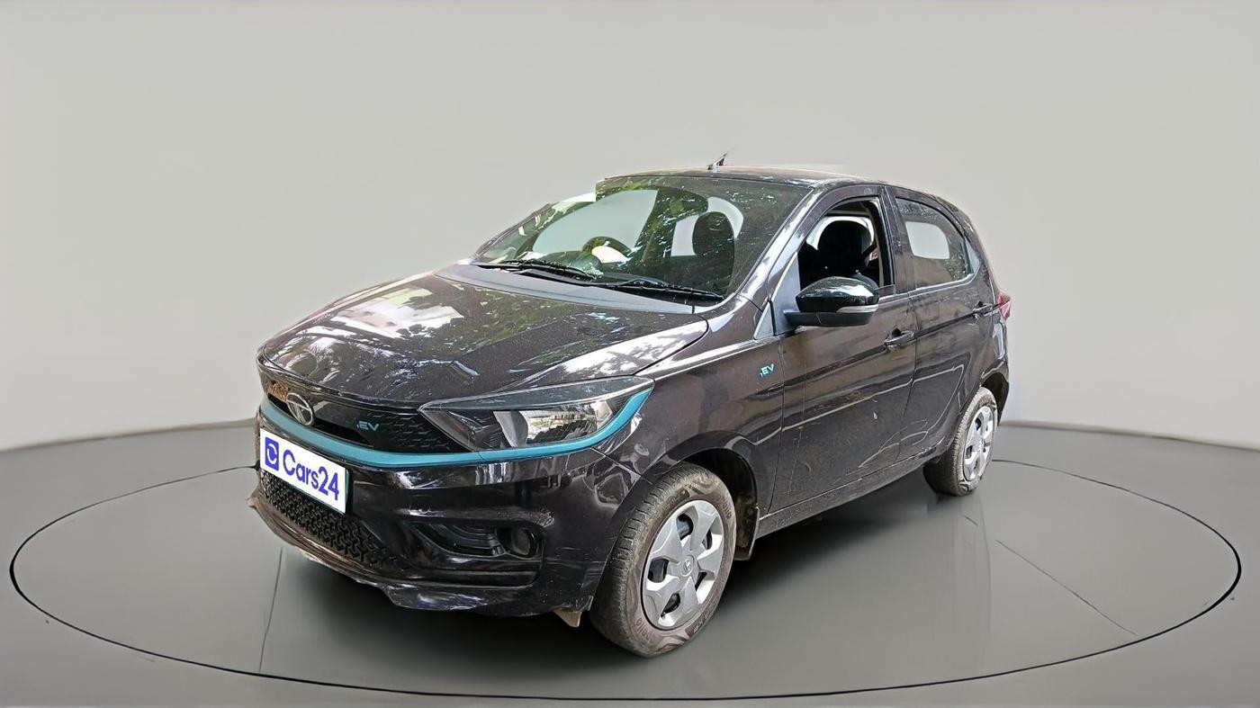2023 Tata TIAGO EV XT MEDIUM RANGE, Electric, Automatic, 37,055 km, exterior