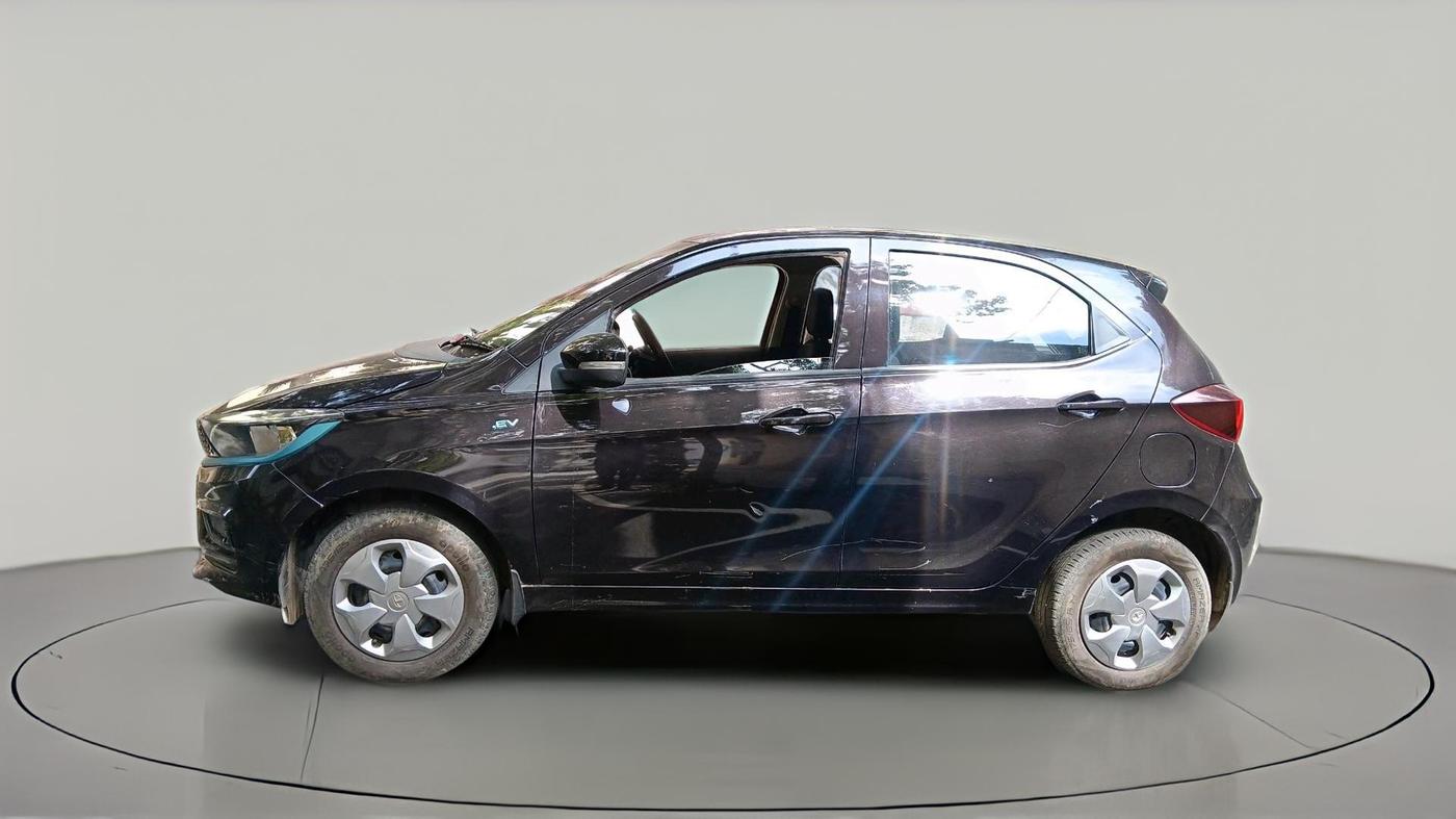 2023 Tata TIAGO EV XT MEDIUM RANGE, Electric, Automatic, 37,055 km, exterior