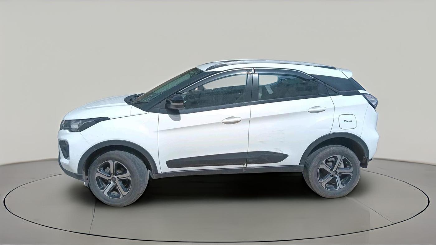 2023 Tata NEXON XZA Plus LUXS Diesel Jet, Diesel, Automatic, 1,23,619 km, exterior