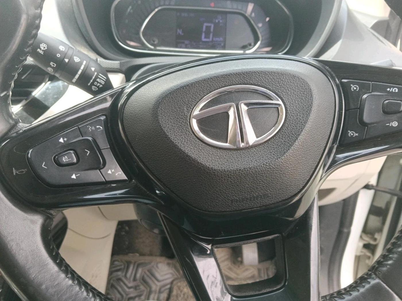 2023 Tata NEXON XZA Plus LUXS Diesel Jet, Diesel, Automatic, 1,23,619 km, interior