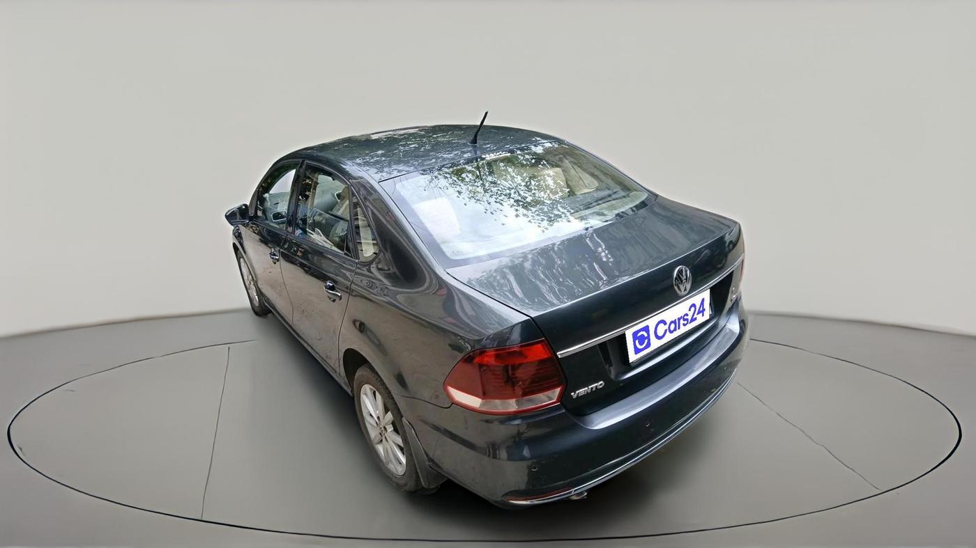 2017 Volkswagen Vento 1.2 TSI HIGHLINE PLUS AT, Petrol, Automatic, 61,365 km, exterior
