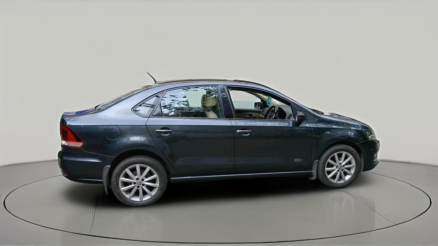 2017 Volkswagen Vento 1.2 TSI HIGHLINE PLUS AT, Petrol, Automatic, 61,365 km, exterior