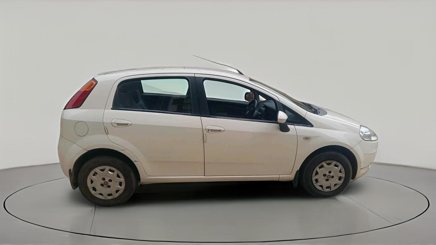 2012 Fiat Grand Punto ACTIVE 1.3, Diesel, Manual, 1,34,652 km, exterior