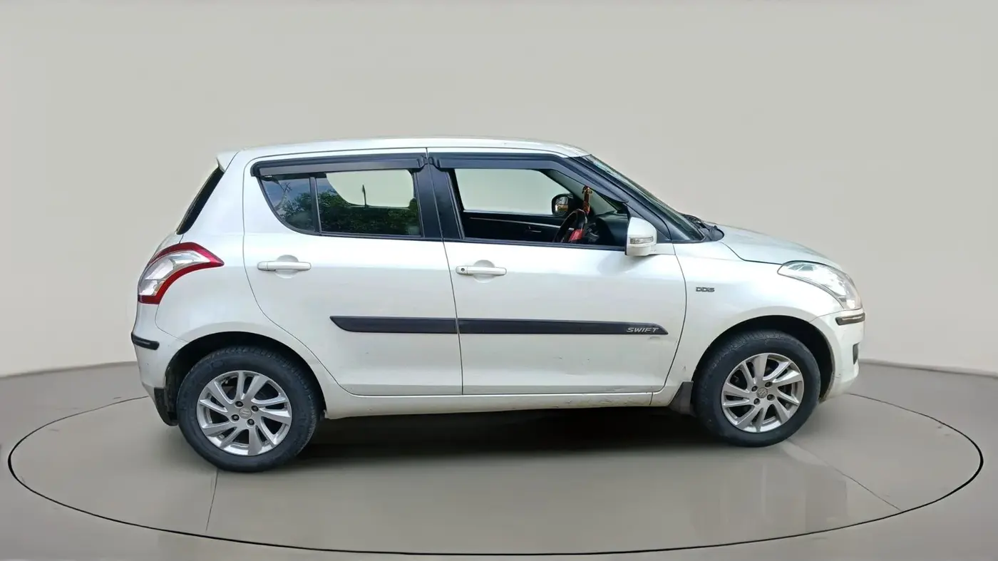 2012 Maruti Swift ZDI, Diesel, Manual, 2,15,821 km, exterior