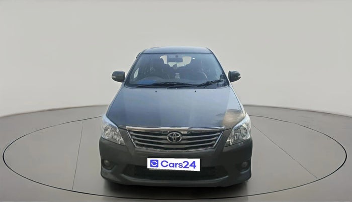2012 Toyota Innova VX 2.5 8 STR, Diesel, Manual, 2,29,509 km, exterior