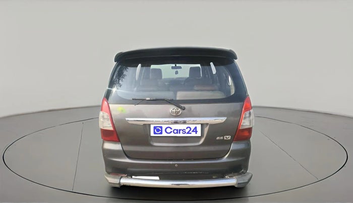 2012 Toyota Innova VX 2.5 8 STR, Diesel, Manual, 2,29,509 km, exterior