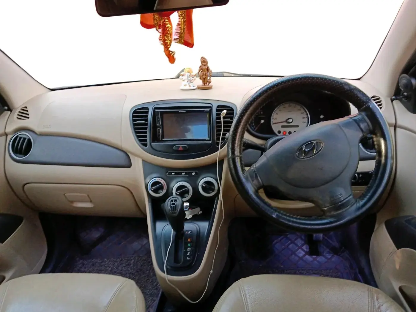 2010 Hyundai i10 ASTA 1.2 AT SUNROOF, Petrol, Automatic, 98,094 km, interior