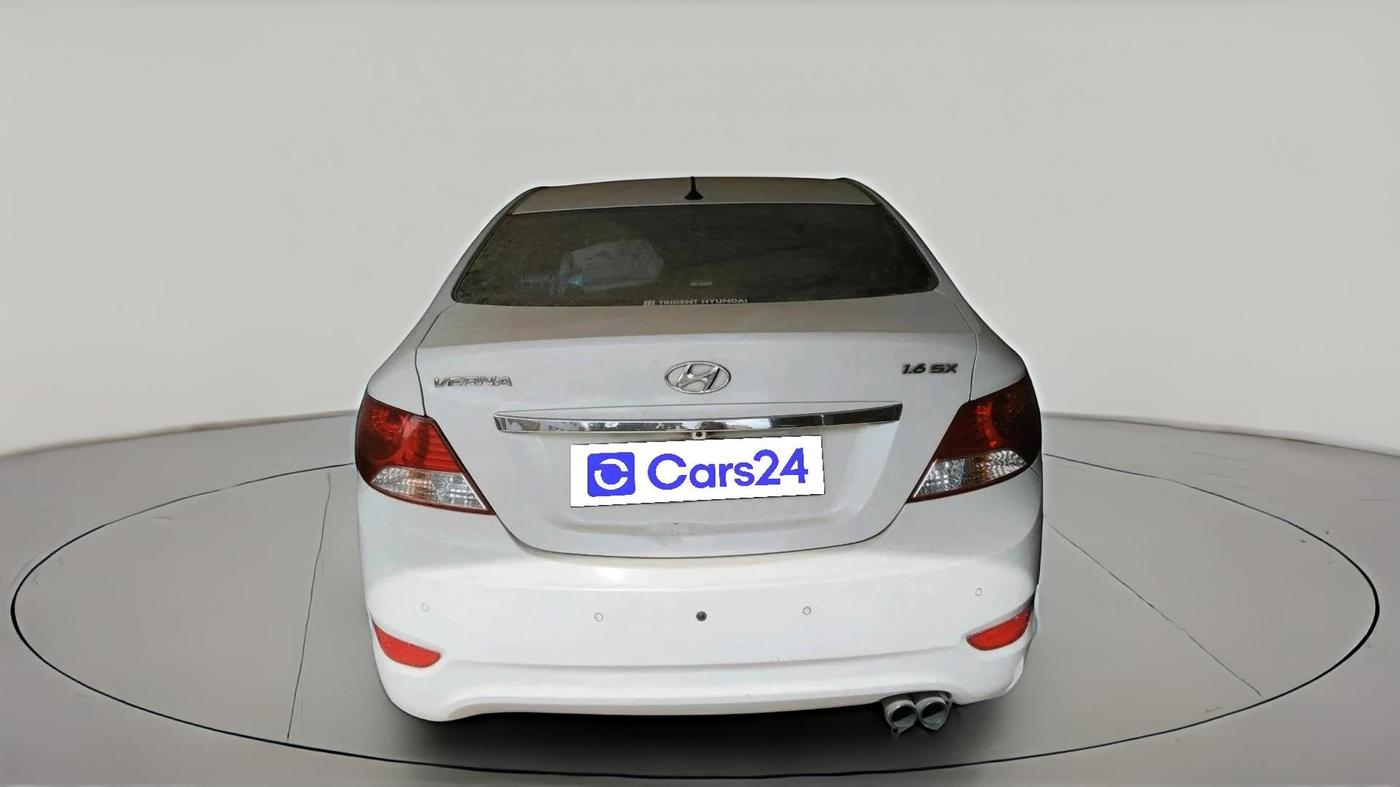 2014 Hyundai Verna FLUIDIC 1.6 CRDI SX AT, Diesel, Automatic, 1,21,516 km, exterior