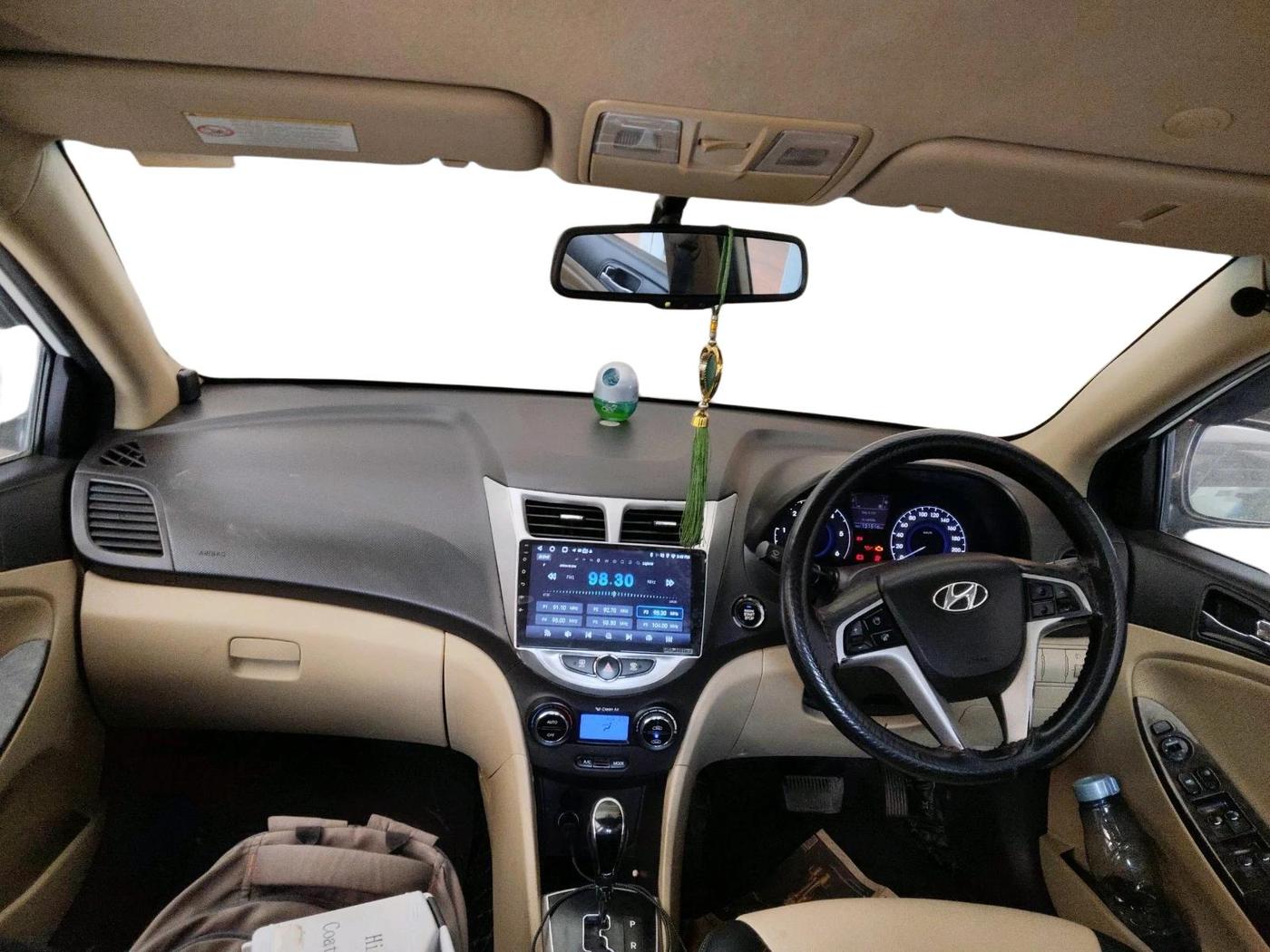 2014 Hyundai Verna FLUIDIC 1.6 CRDI SX AT, Diesel, Automatic, 1,21,516 km, interior