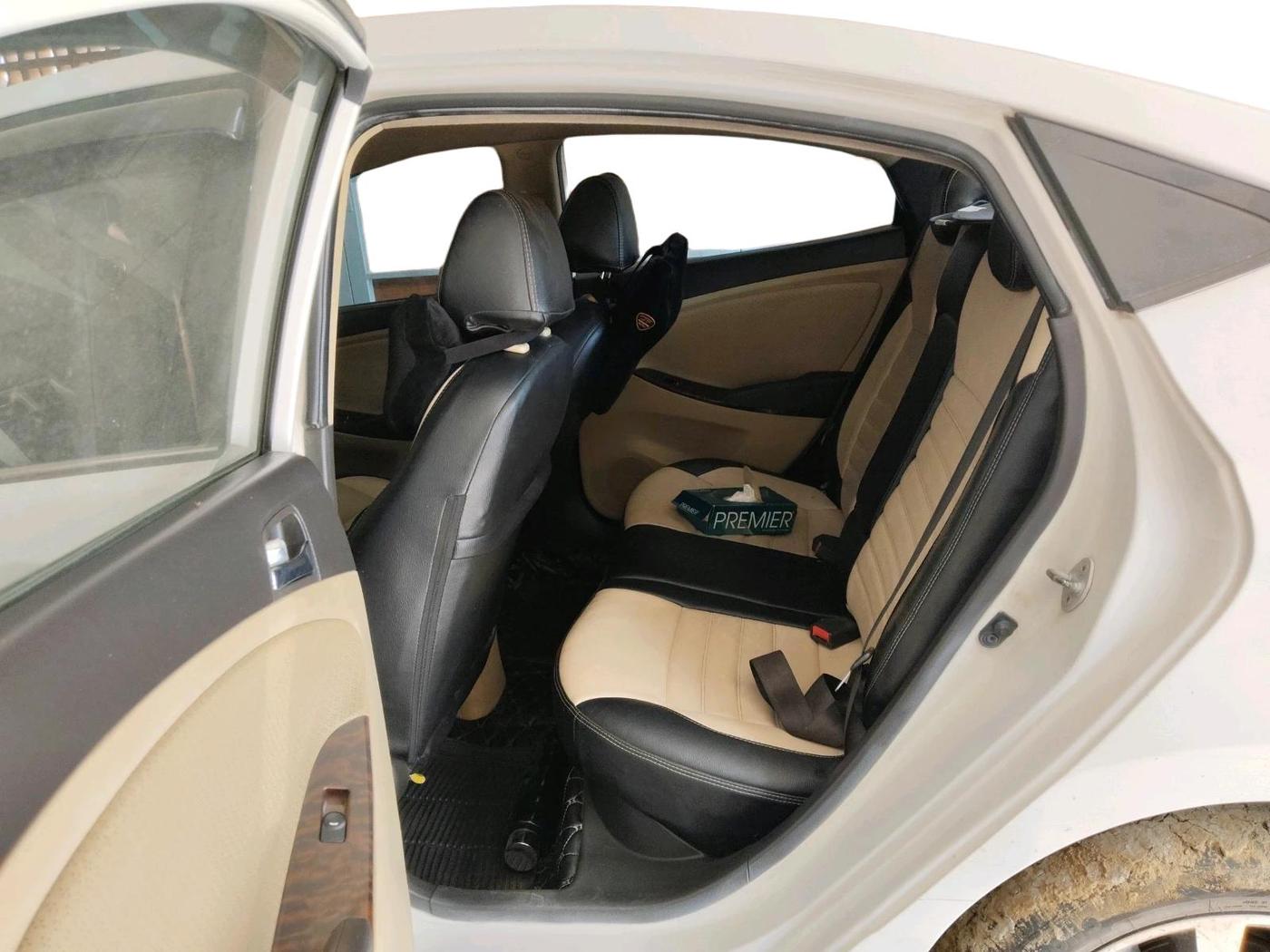 2014 Hyundai Verna FLUIDIC 1.6 CRDI SX AT, Diesel, Automatic, 1,21,516 km, interior