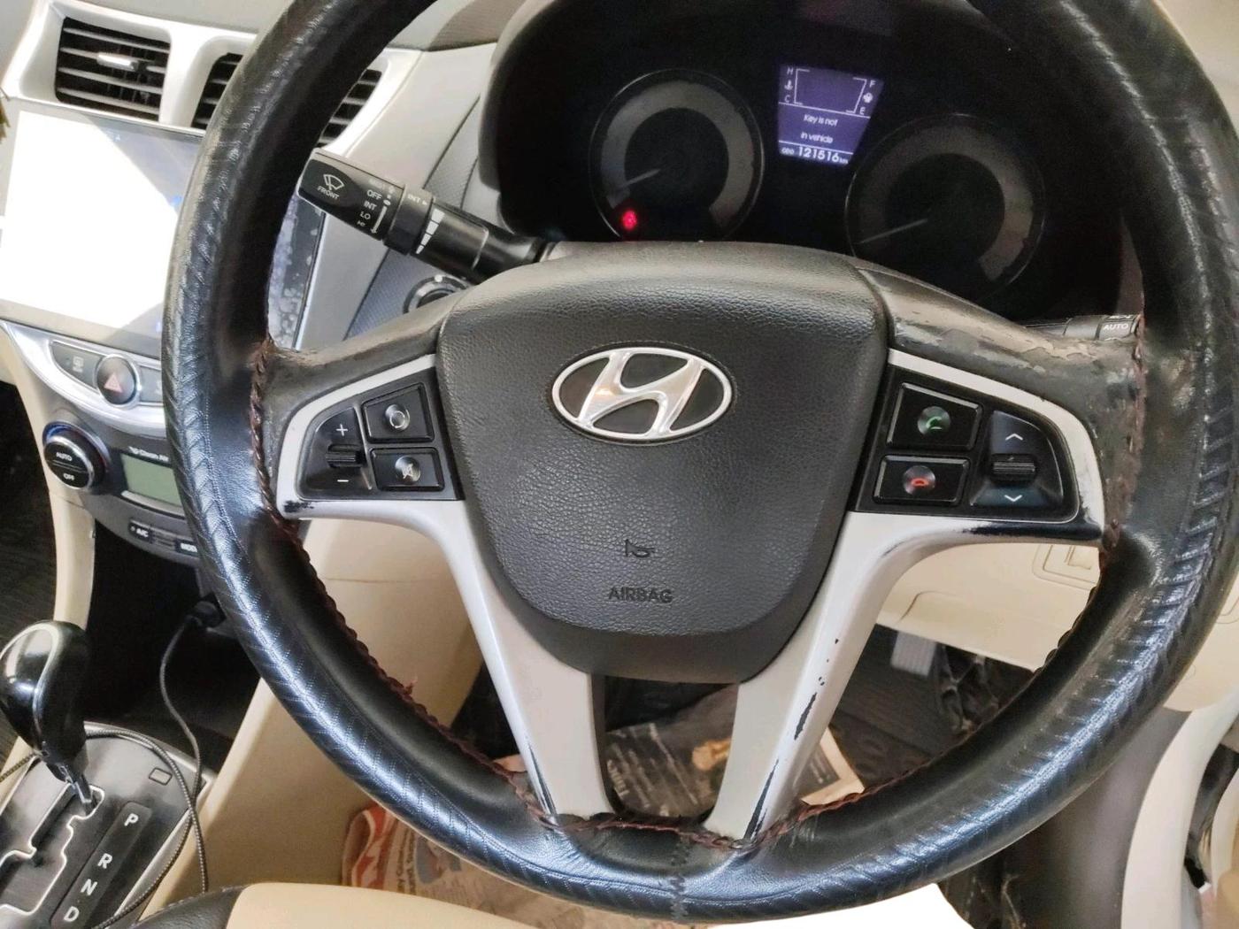 2014 Hyundai Verna FLUIDIC 1.6 CRDI SX AT, Diesel, Automatic, 1,21,516 km, interior