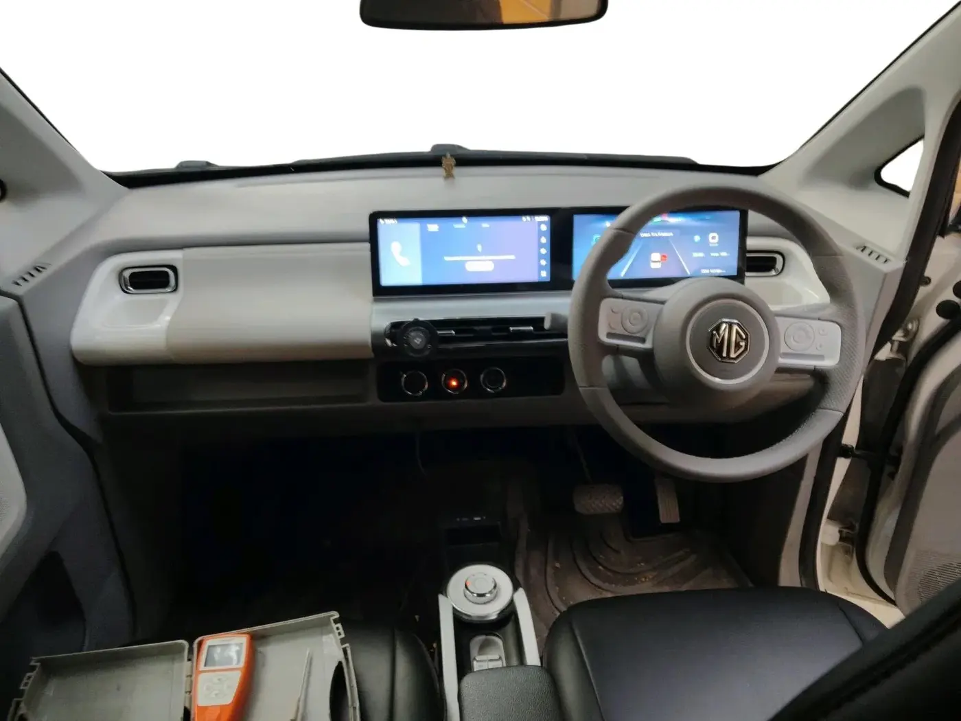 2024 MG COMET  Exclusive, Electric, Automatic, 10,730 km, interior