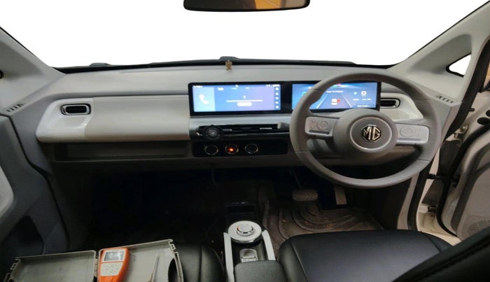 2024 MG COMET  Exclusive, Electric, Automatic, 10,730 km, interior