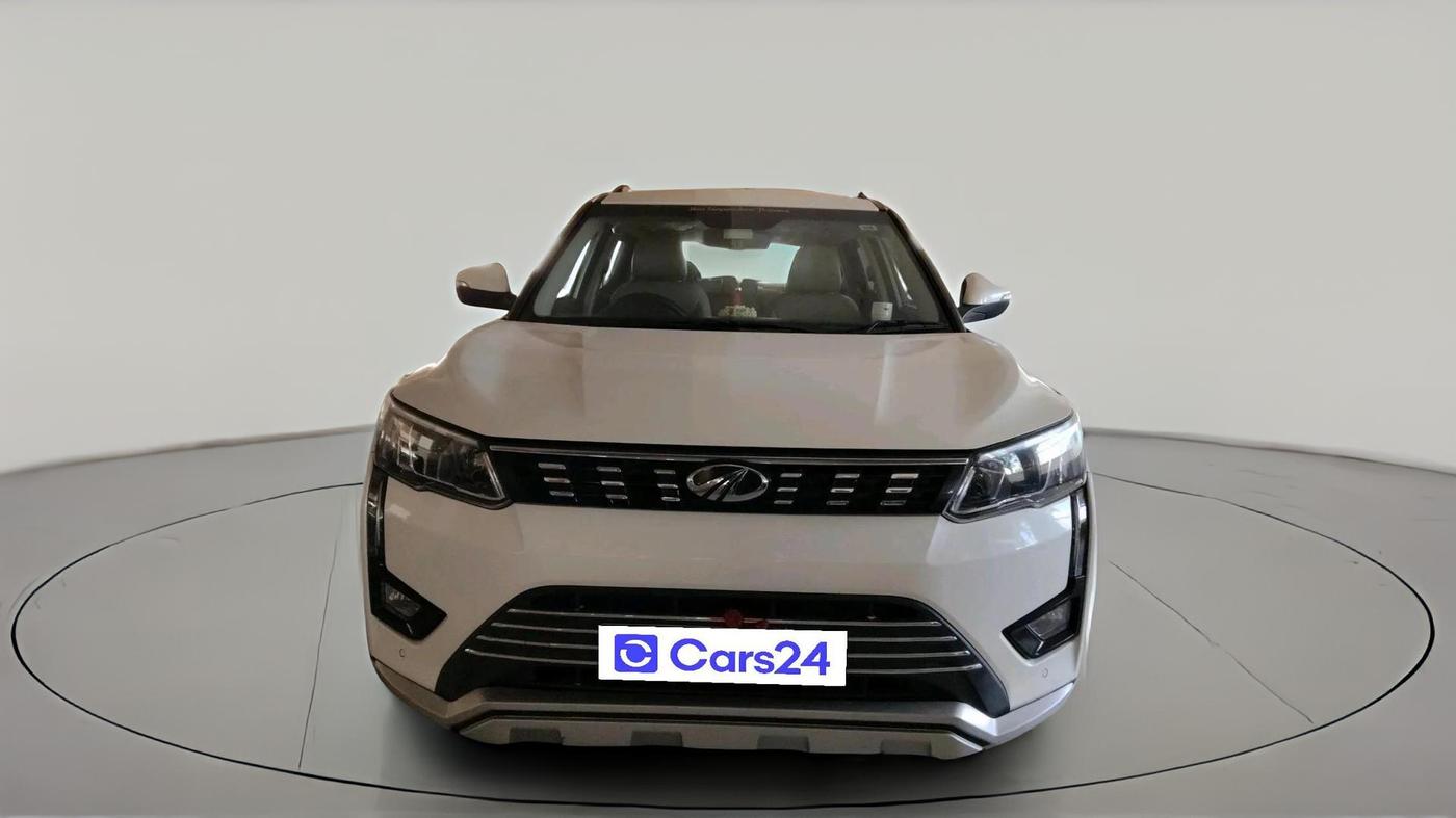 2022 Mahindra XUV300 W8 (O) 1.5 DIESEL, Diesel, Manual, 39,432 km, exterior