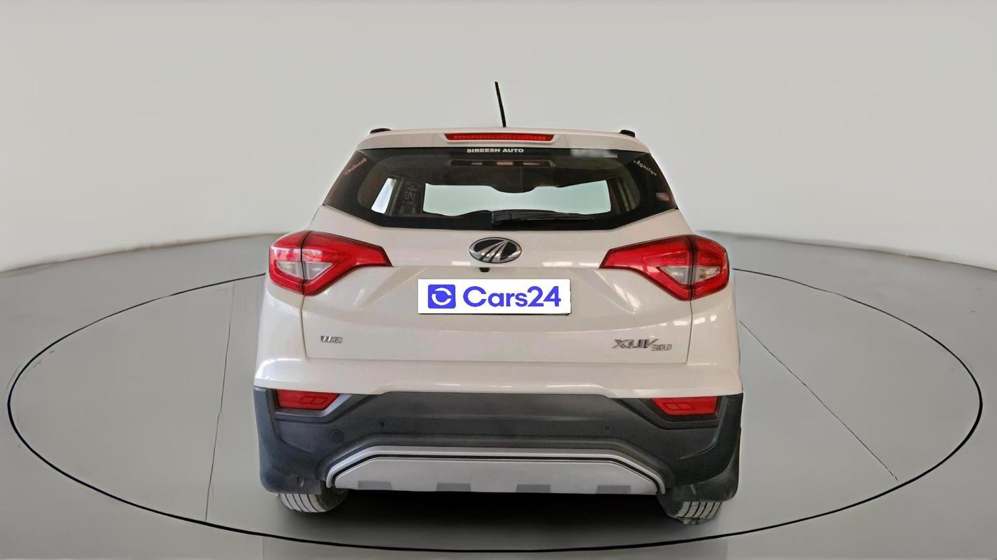 2022 Mahindra XUV300 W8 (O) 1.5 DIESEL, Diesel, Manual, 39,432 km, exterior