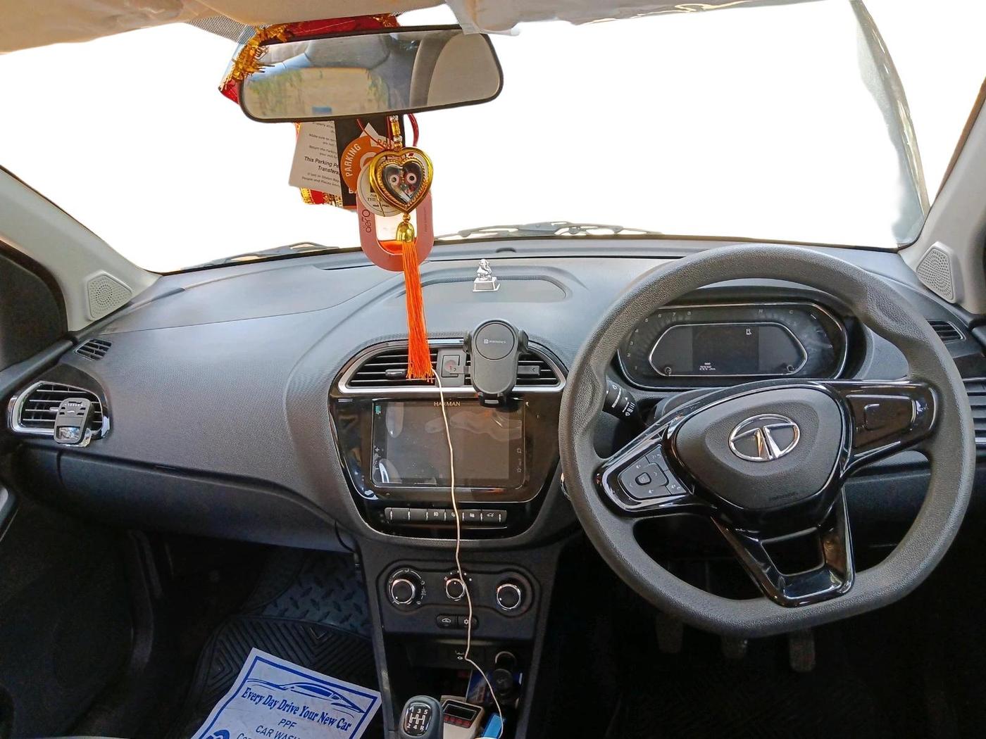2022 Tata TIAGO NRG XZ MT, Petrol, Manual, 2,500 km, interior
