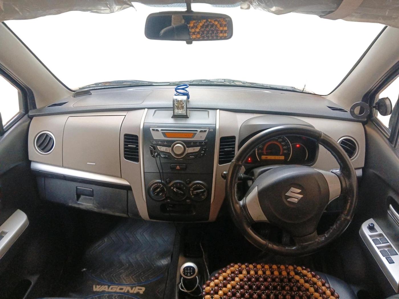 2013 Maruti Wagon R 1.0 VXI, Petrol, Manual, 1,01,083 km, interior