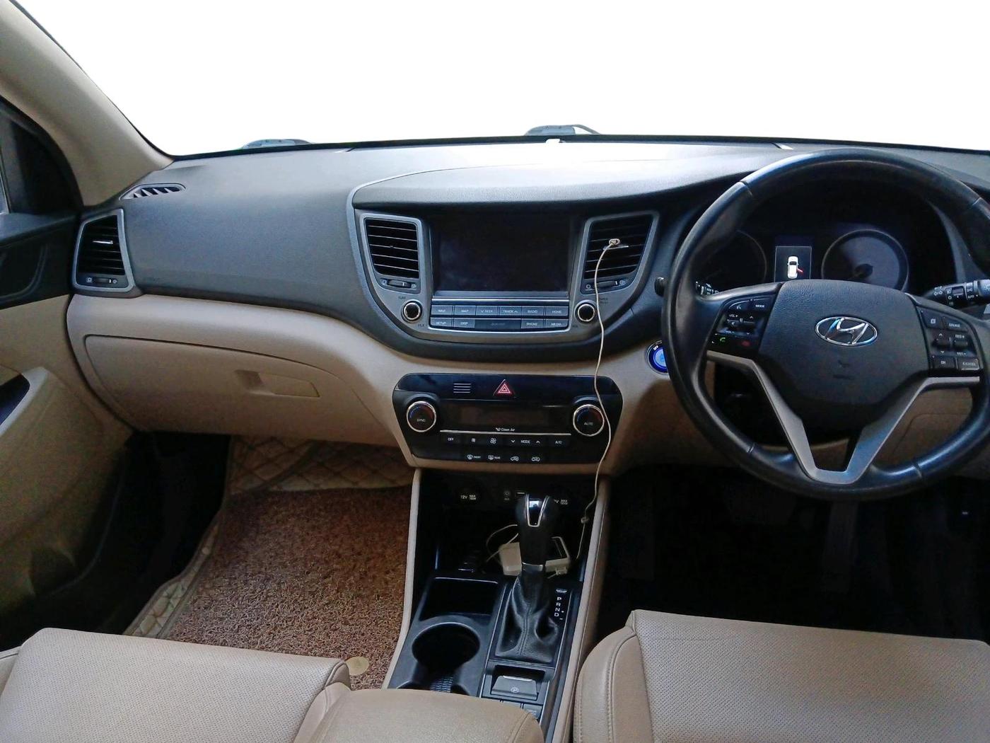 2018 Hyundai Tucson GLS 4WD AT DIESEL, Diesel, Automatic, 1,48,890 km, interior