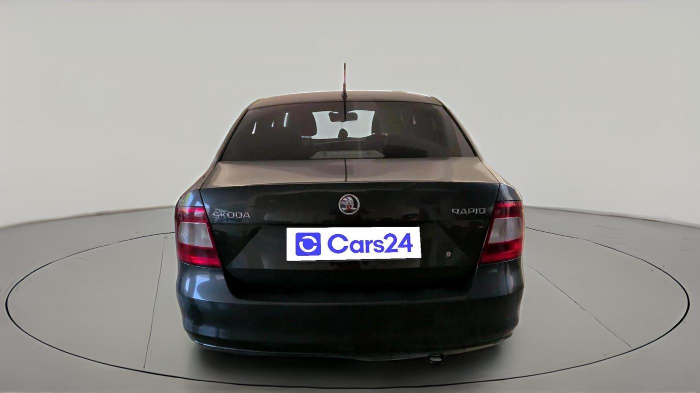 2015 Skoda Rapid 1.5 TDI CR STYLE PLUS AT, Diesel, Automatic, 1,28,474 km, exterior
