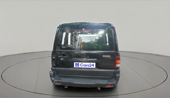 2003 Mahindra Scorpio 2.6 DX, Diesel, Manual, 1,86,241 km, exterior