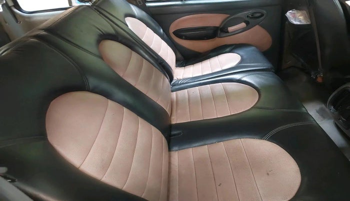 2003 Mahindra Scorpio 2.6 DX, Diesel, Manual, 1,86,241 km, interior