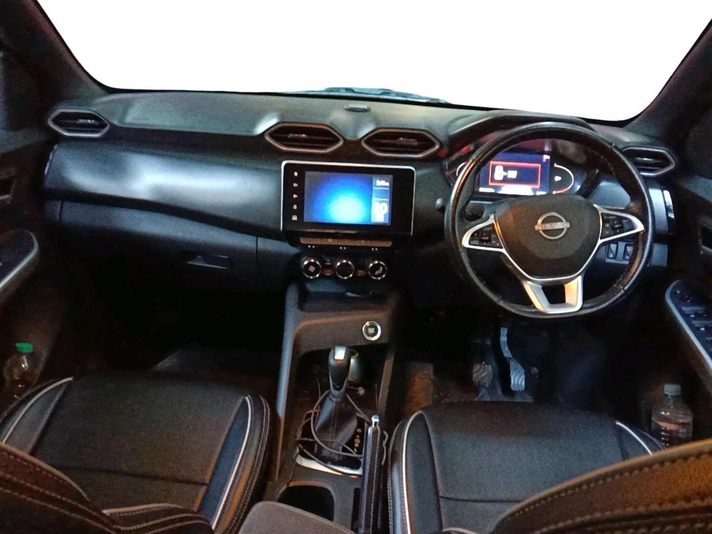 2021 Nissan MAGNITE XV PREMIUM TURBO (O) CVT DUAL TONE, Petrol, Automatic, 82,321 km, interior